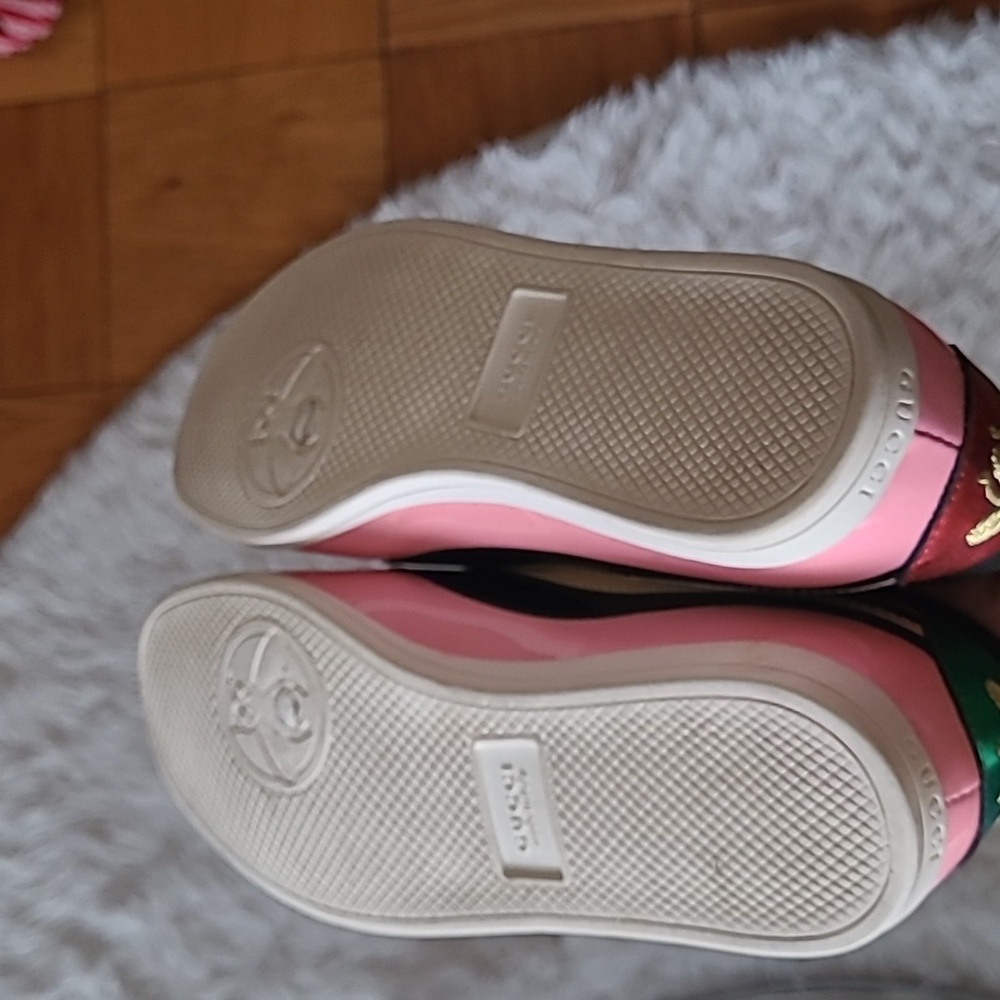 Gucci Pink and Black Women's Sneakers - Picture 3 of 8